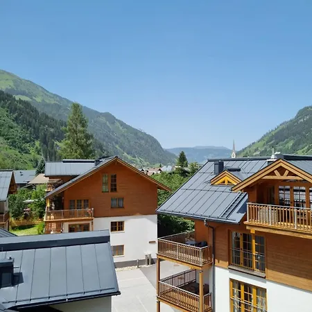 Claudia 7 By Smr - Inc And Near Gondola *