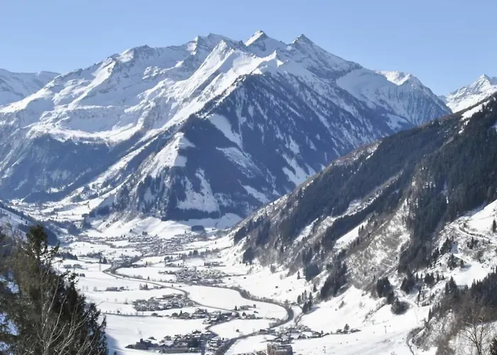 Claudia 7 By Smr - Inc And Near Gondola